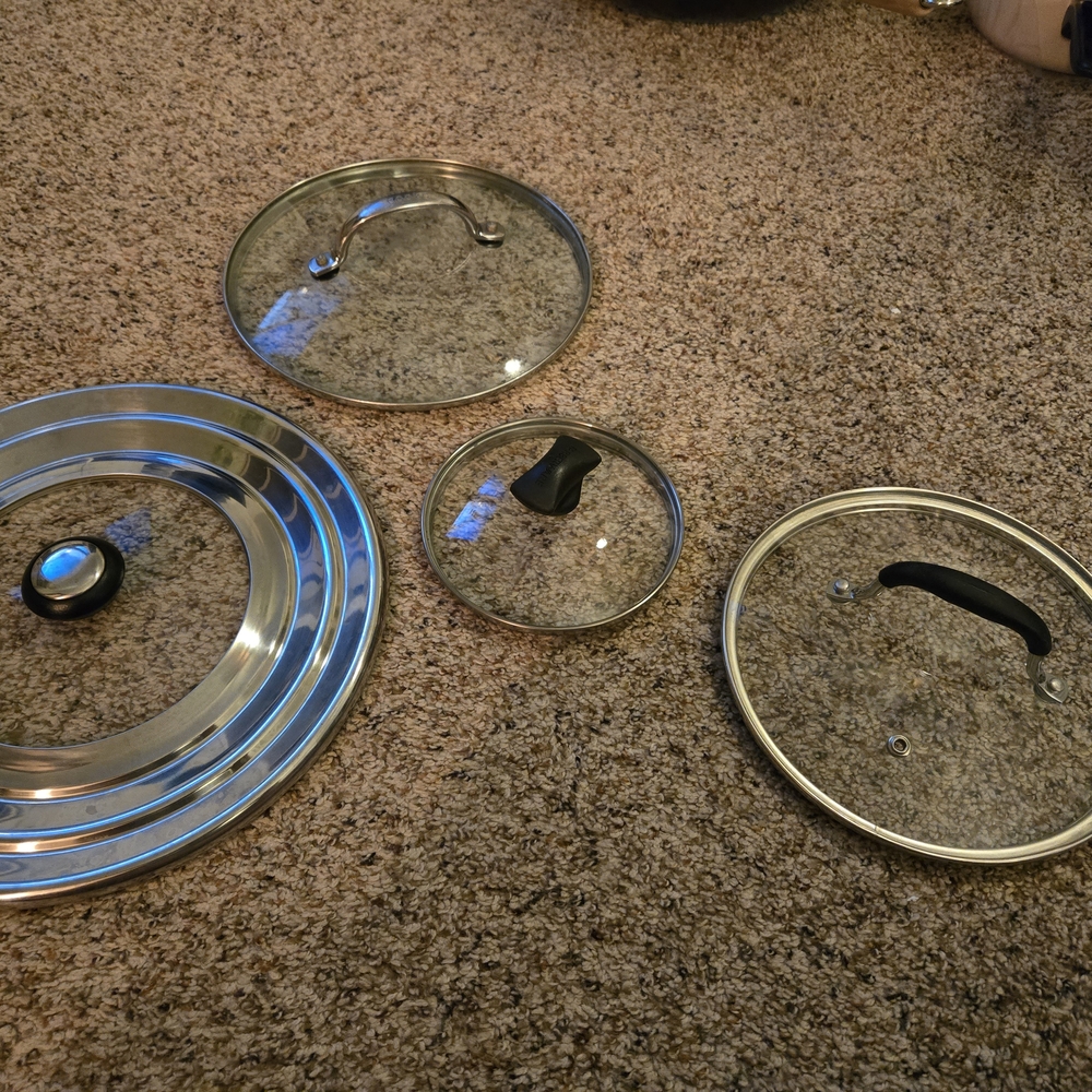Mixed Lot Of 4 Pan Lids Glass, Alumminim Cooks, T Fal, Farberware, Universal Lid